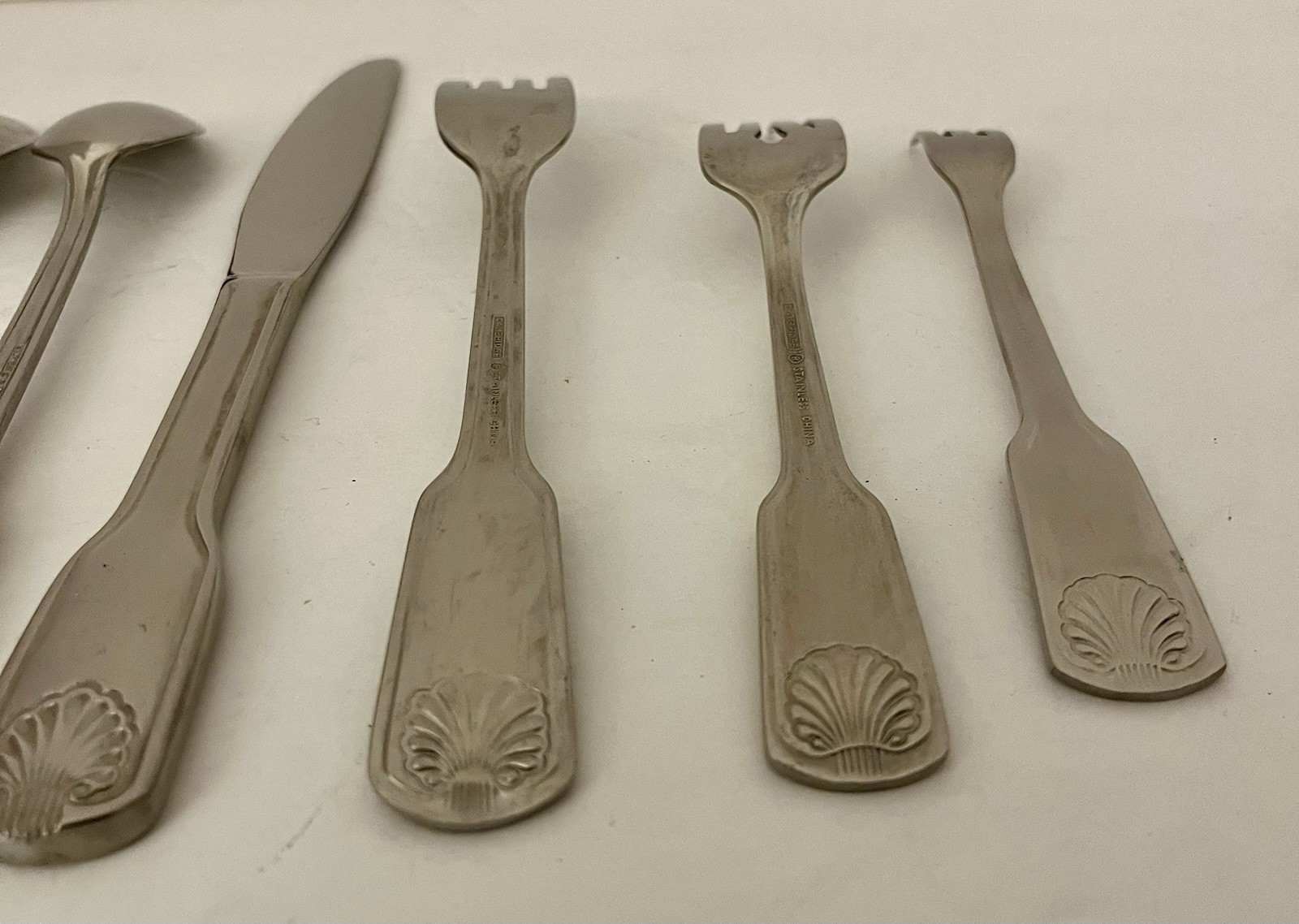 Cambridge Stainless Steel Shell Flatware 7 Piece Place Setting