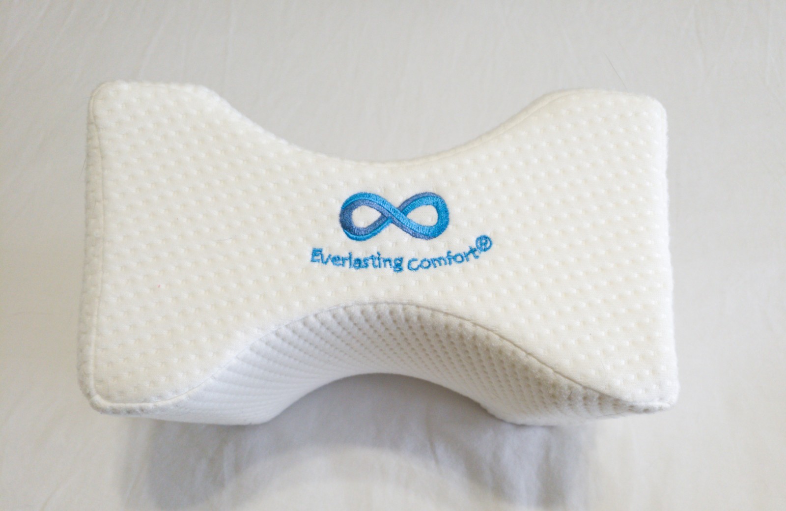 Everlasting Comfort Knee Pillow – White