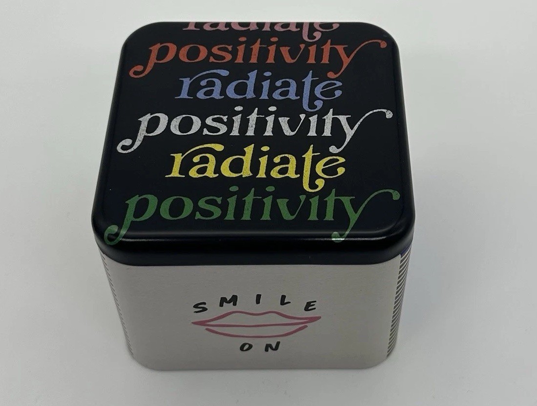 Fossil “Radiate Positivity Smile On” Genuine Collectible Gift Watch Tin Box NEW