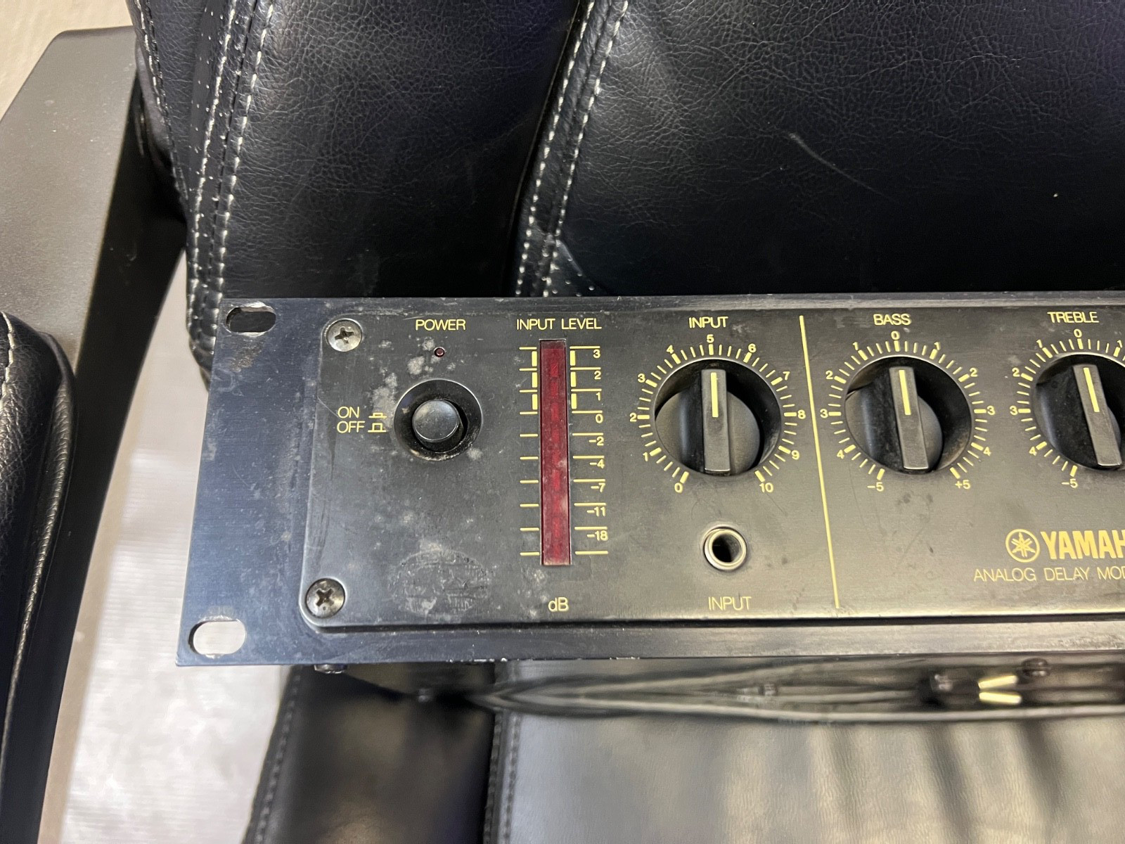 Yamaha E1010 Rackmount Analog Delay