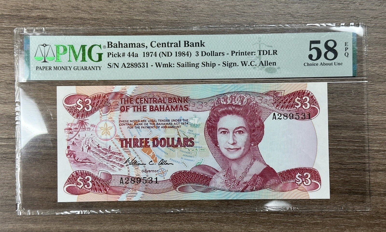 Bahamas 3 Dollars, L.1974 (1984) P-44, PMG 58 EPQ QUEEN ELIZABETH II Banknote