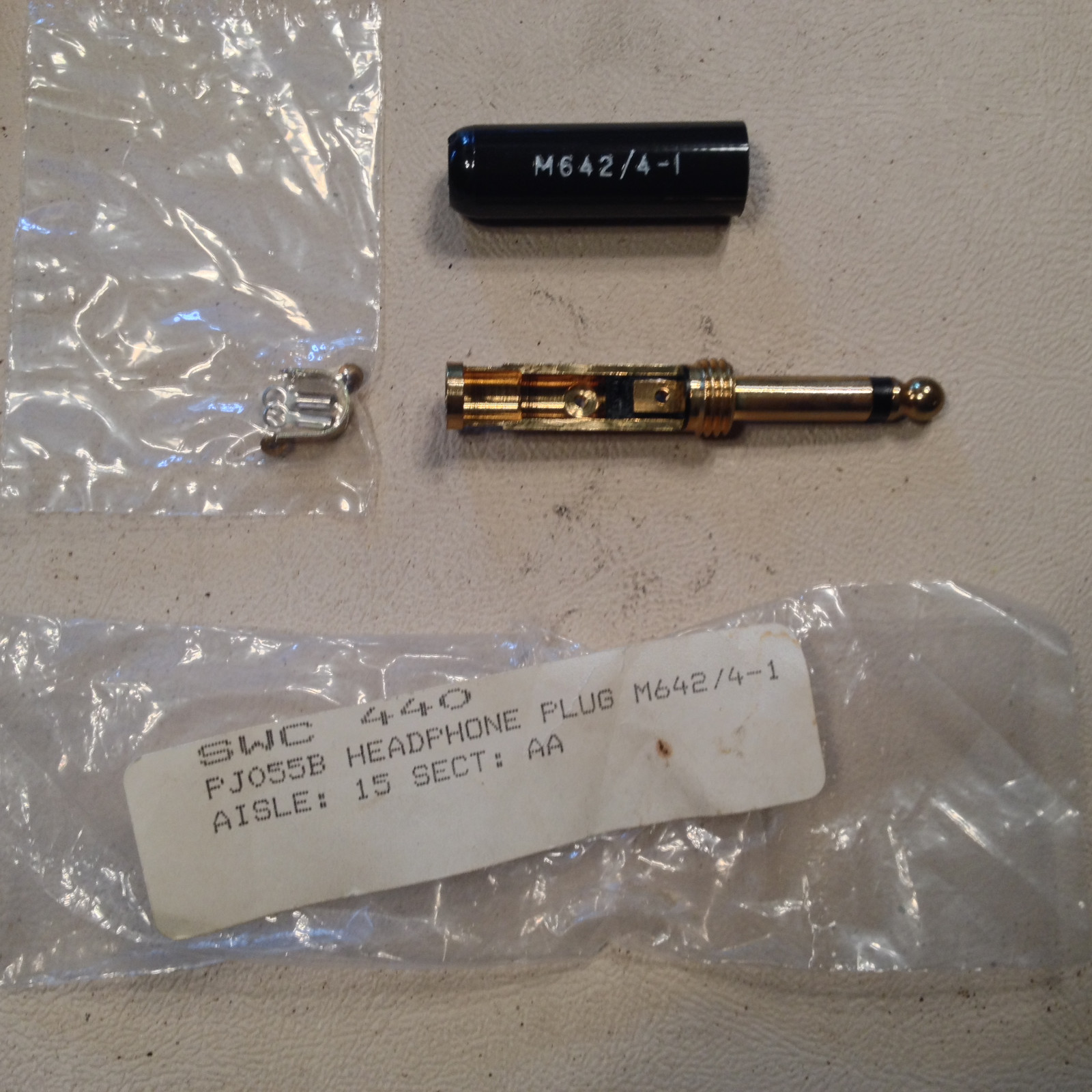 SWC-440,  1/4" Mono - 2 Conductor Microphone Plug, NOS