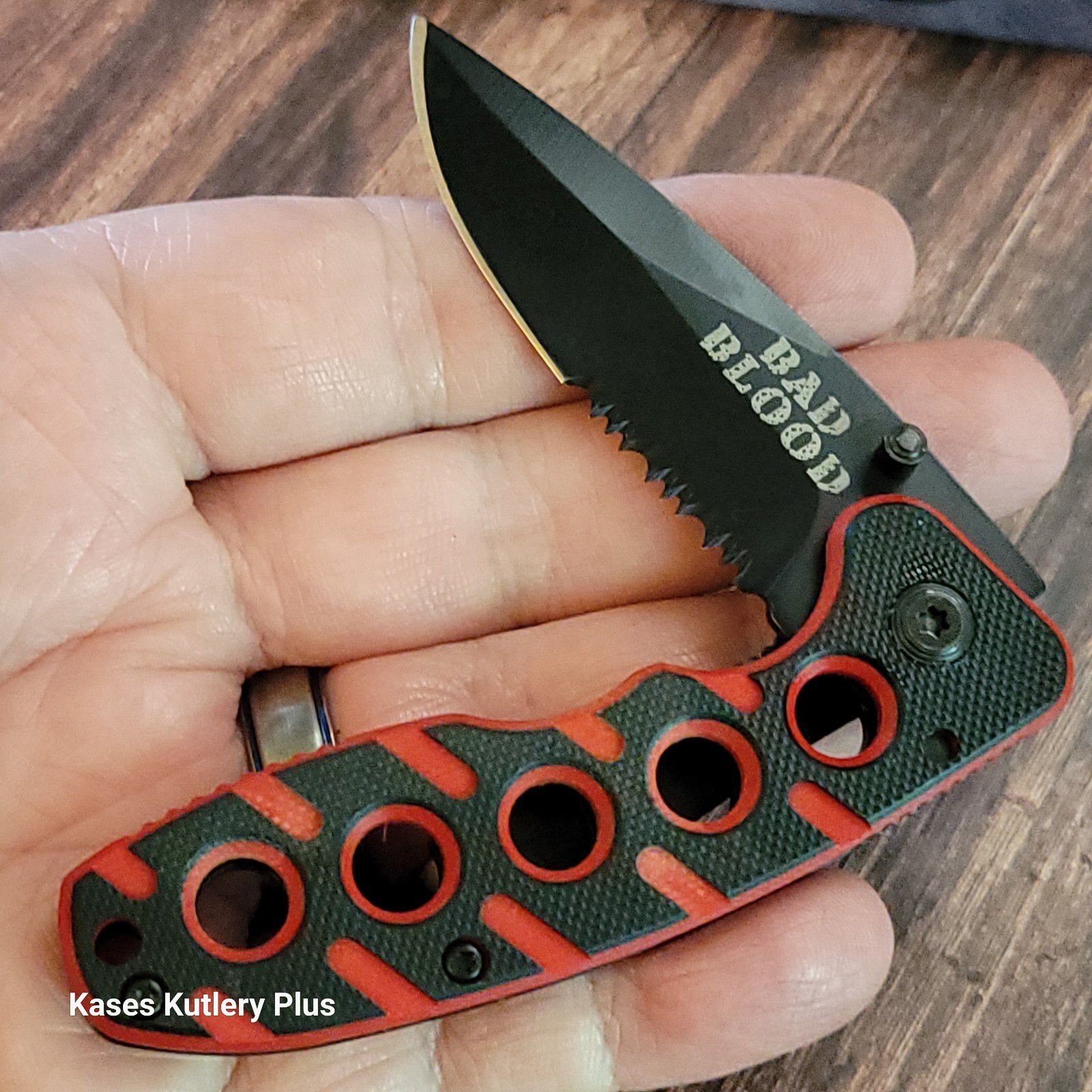 Bad Blood Frame Lock 3.63" Closed Black & Red G10 Handle BB0110 Pocket Knife