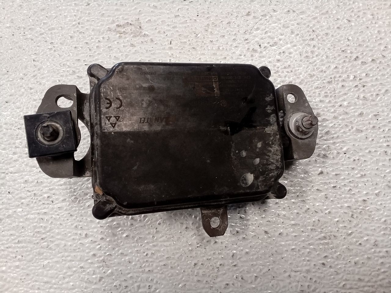 Camera/Projector Radar Unit Pre-crash System Fits 21-22 PRIUS 355795