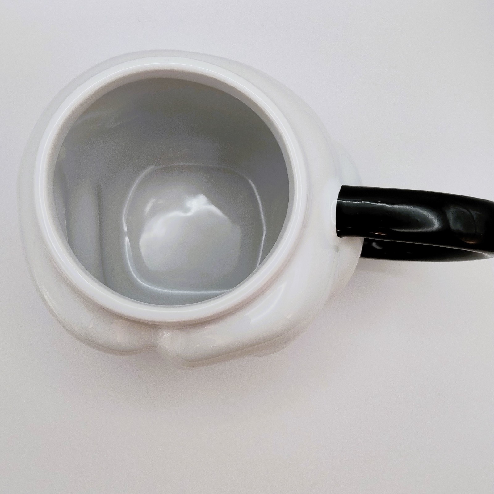 Mickey Mouse White Glove Hand Mug 3D Disney Store Pint Lrg Novelty Birthday Gift