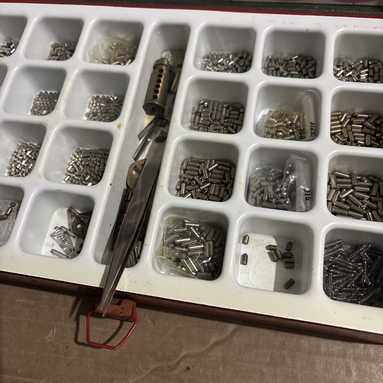 Vintage-Used-Yale-Keying Kit