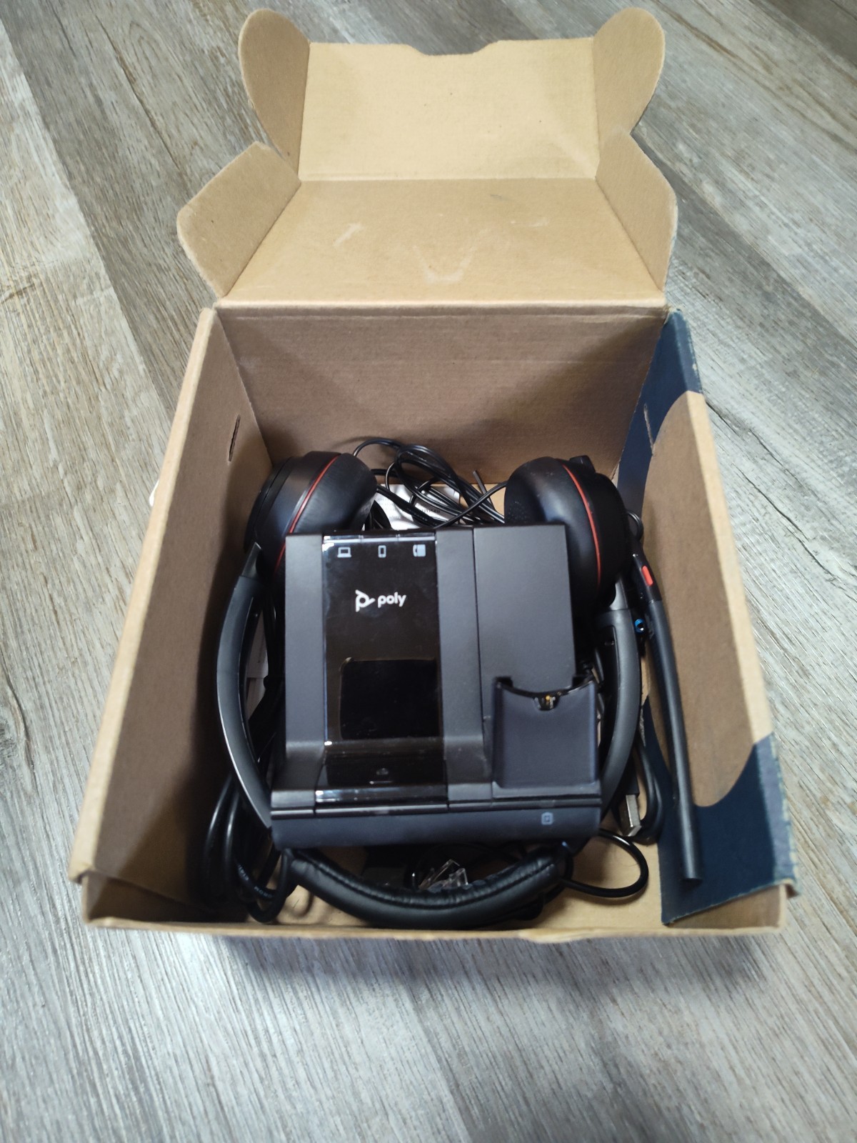 Poly Savi 8220 DECT/Bluetooth Wireless Headset Base, ANC Boom Mic, Black WORKS