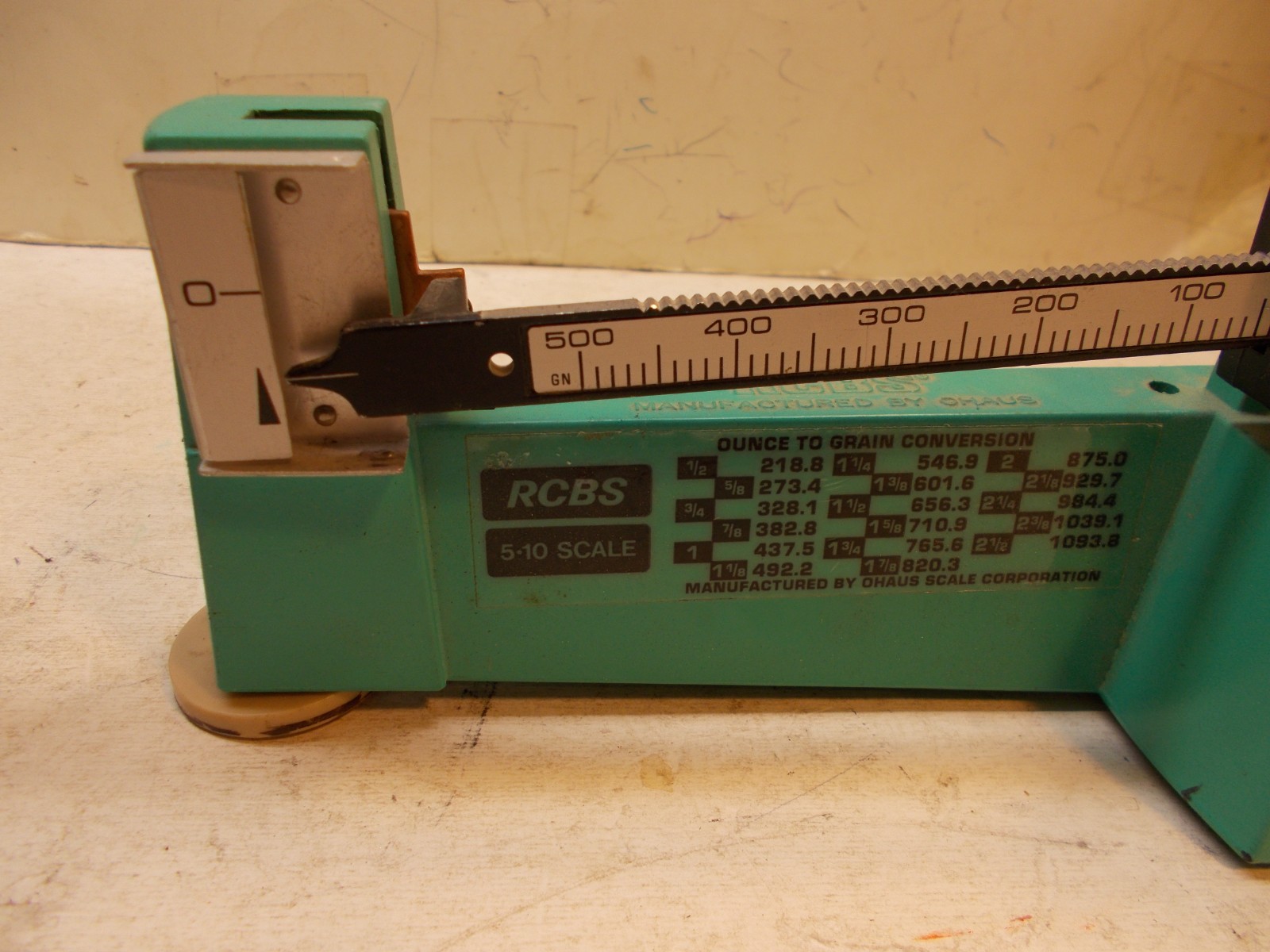 rcbs 5-10 powder scale + rcbs case trimmer +5 pilots