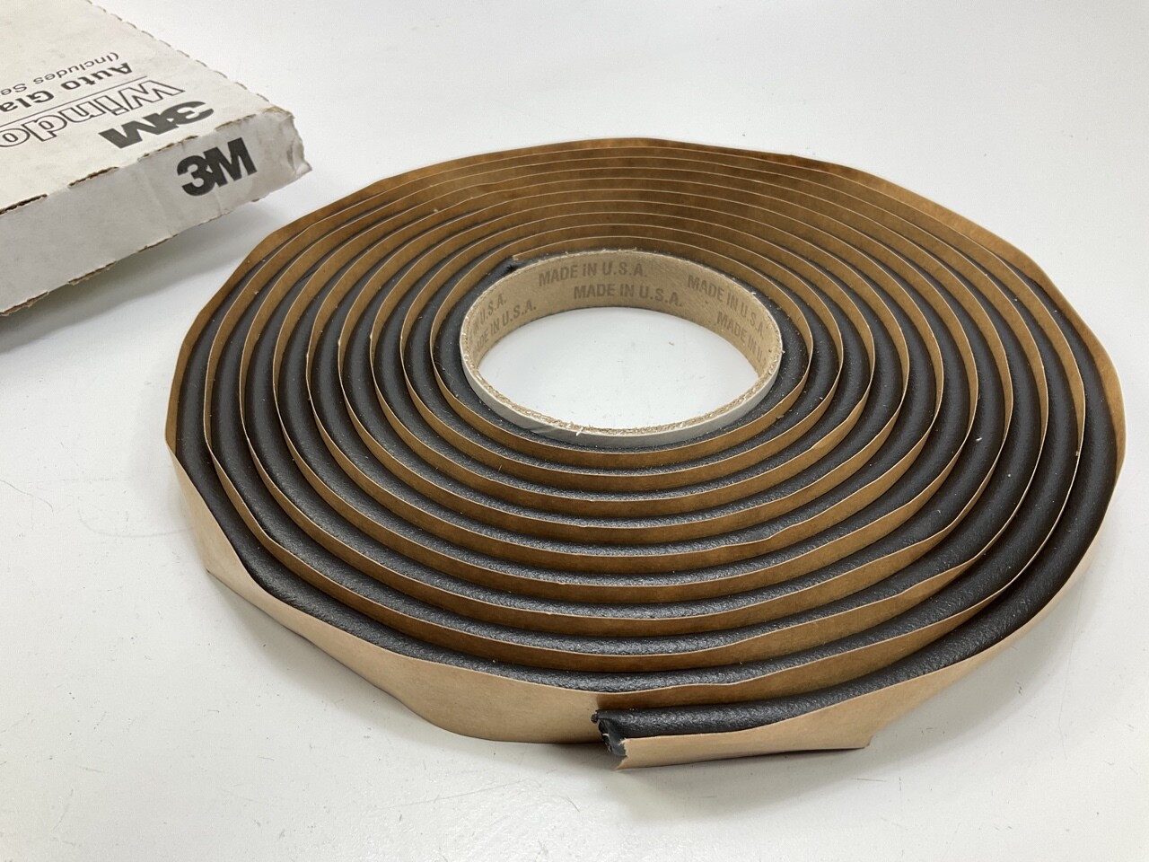 3M 08611 Window-Weld Round Ribbon Auto Glass Sealer Strip 5/16" X 15'