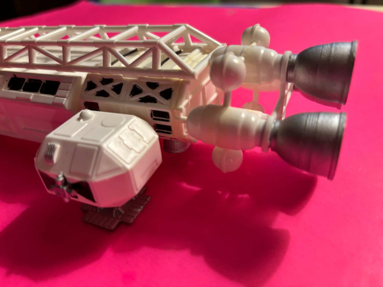 SPACE 1999 EAGLE TRANSPORTER MODEL BUILT UP & PAINTED COOL LOOK!!
