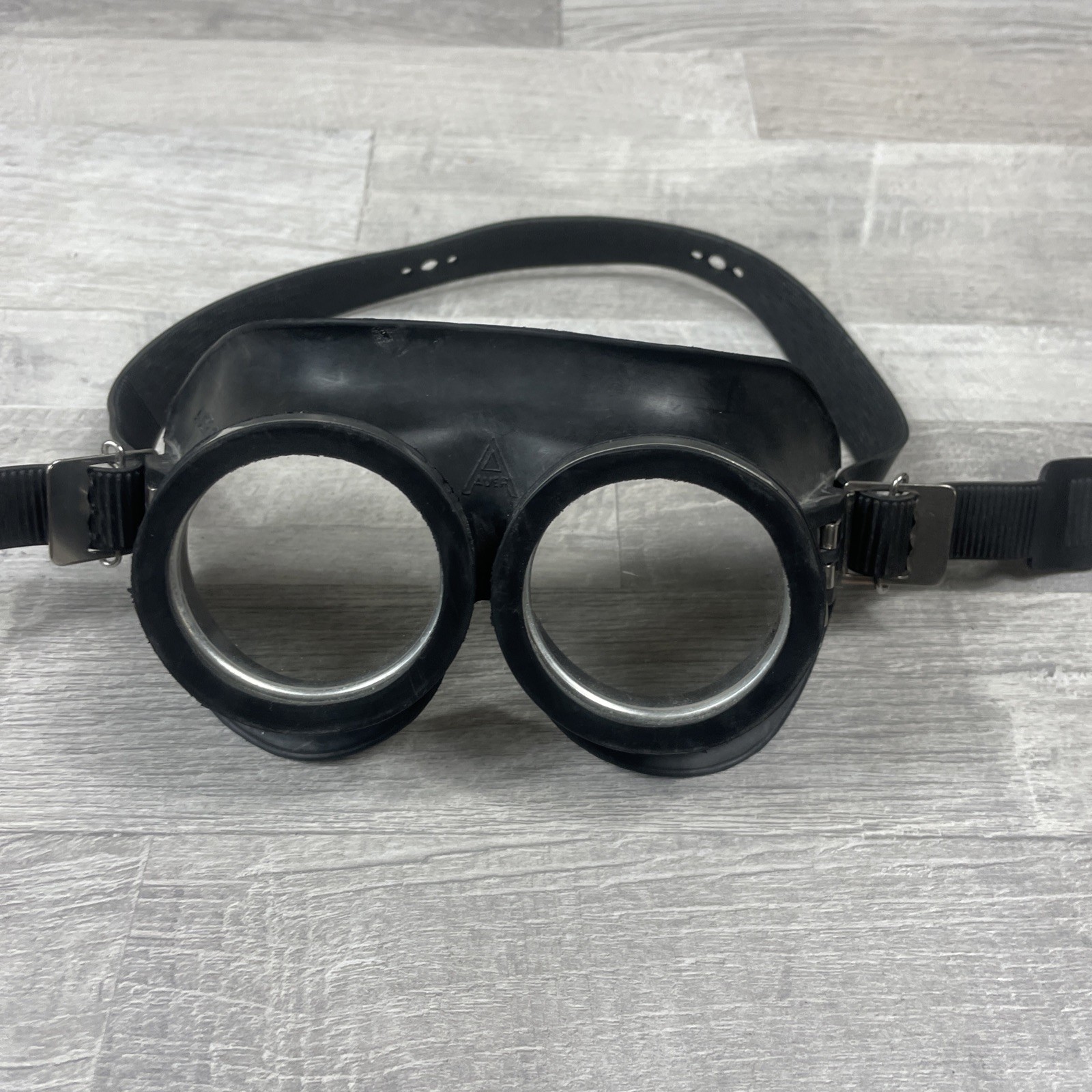 Rare Vintage AUER DIN 5 German WW2 Army Motorcycle Aircraft Rubber Goggles