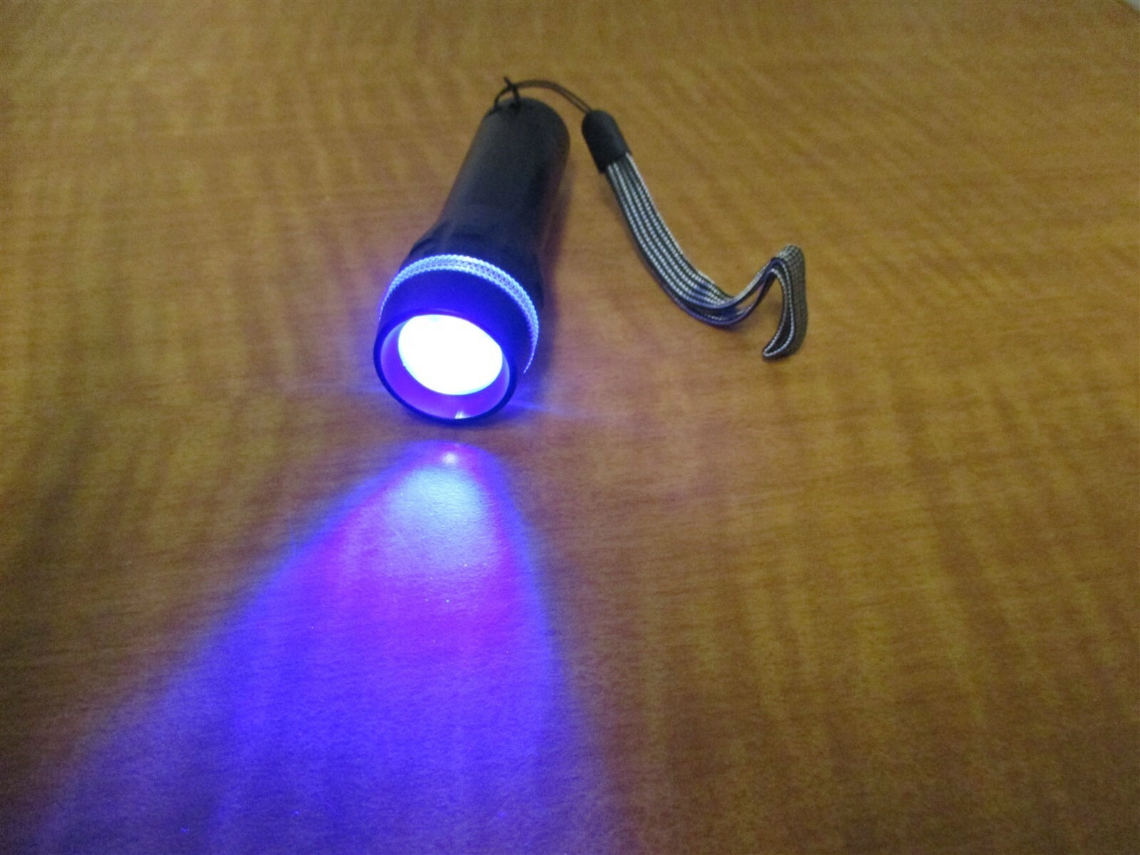(2) Impact 7416 Hand Held Ultraviolet Flashlights Pocket Size New