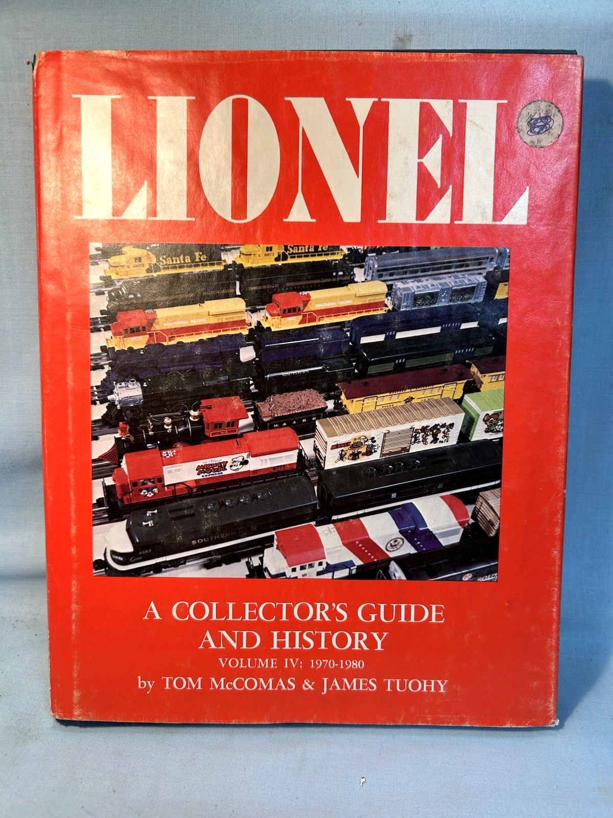 LIONEL TRAIN BOOK " COLLECTORS GUIDE & HISTORY- VOL 4-1970-80-EXCELLENT REF. VG+