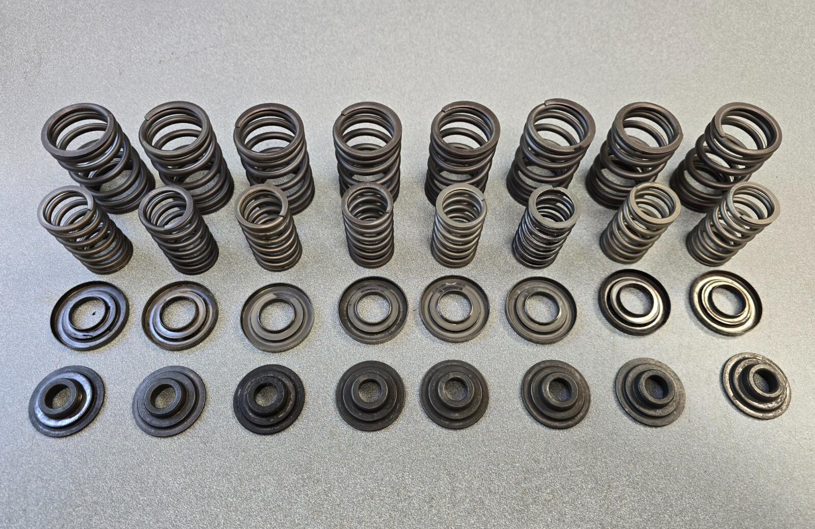 VERY NICE COMPLETE SET USED ORIGINAL GENUINE PORSCHE 944 928 924S VALVE SPRINGS