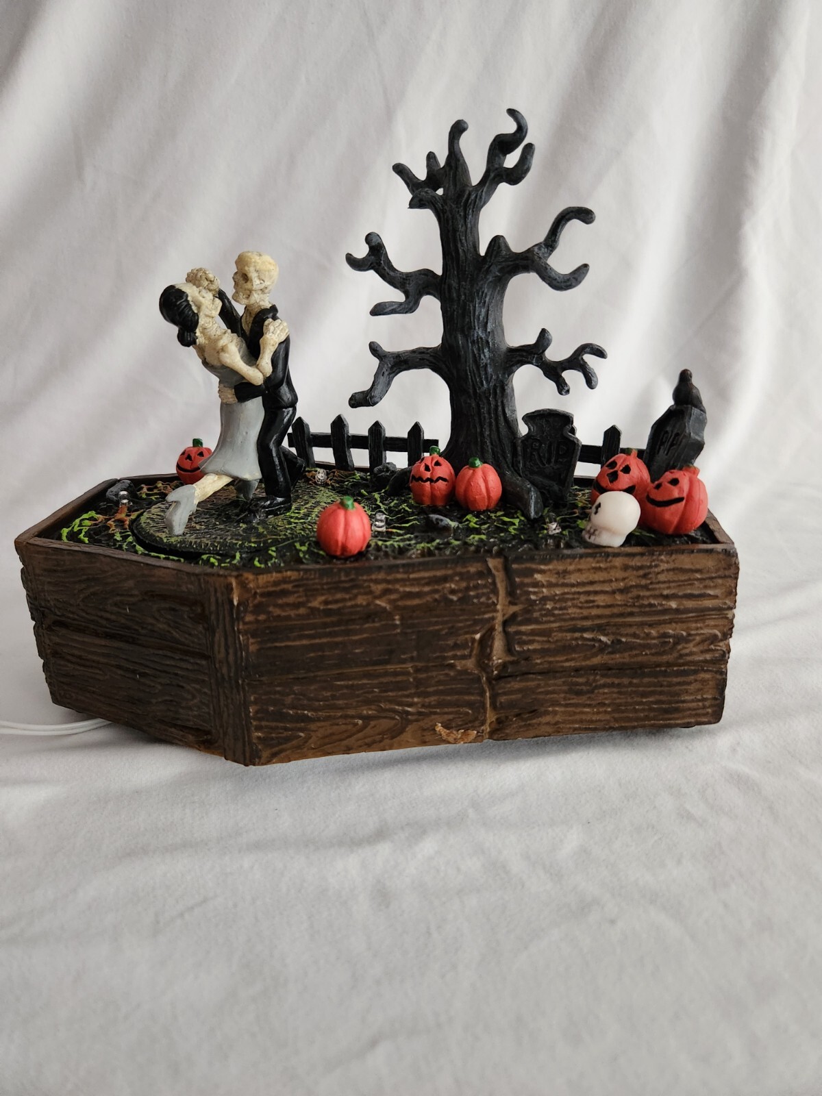 PAC Halloween Animated Musical Light Up Coffin Skeleton Dancers Spooky  *VIDEO*