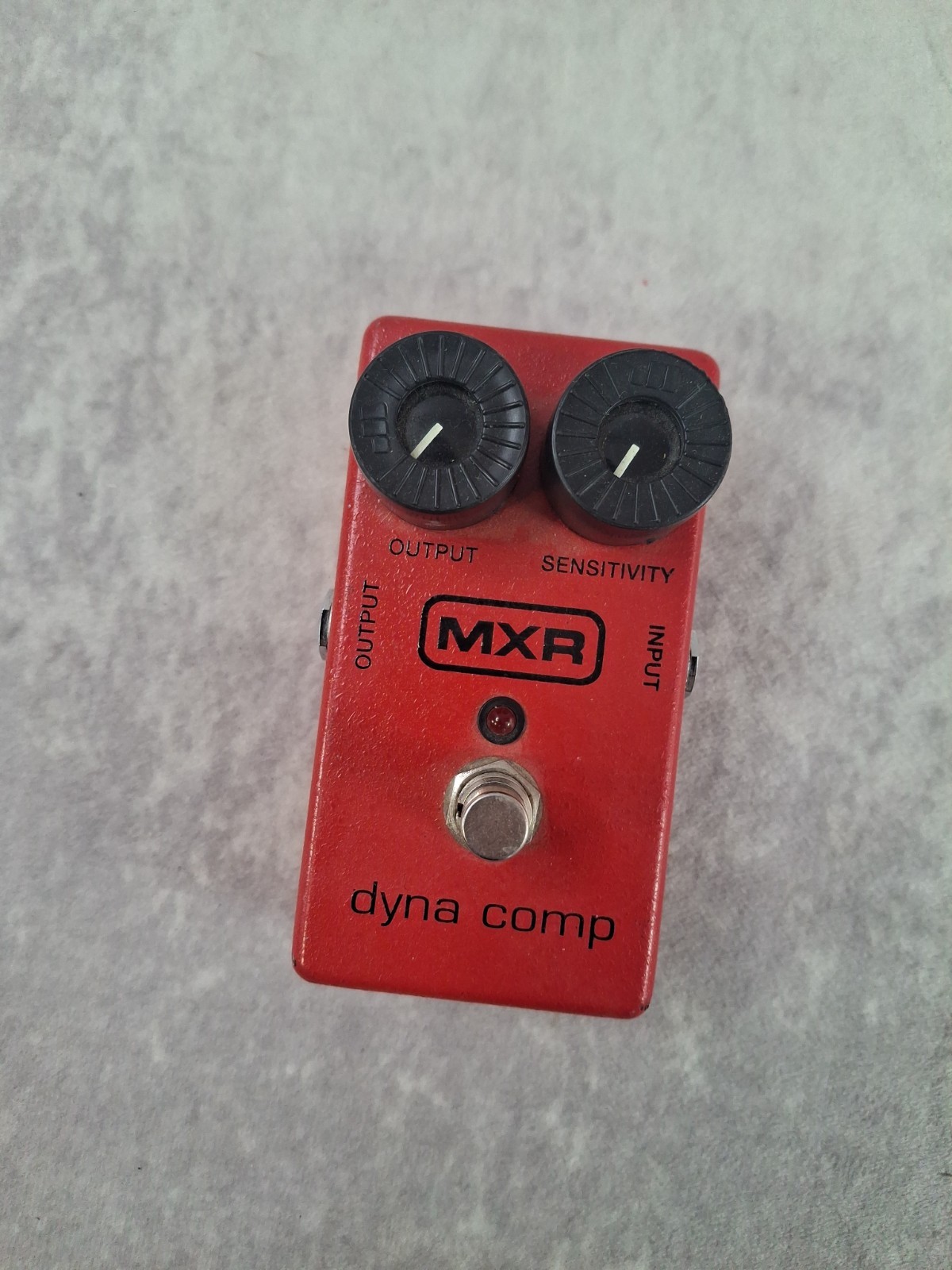 MXR M102 Dyna Comp Guitar Compressor Effects Pedal Pre-owned