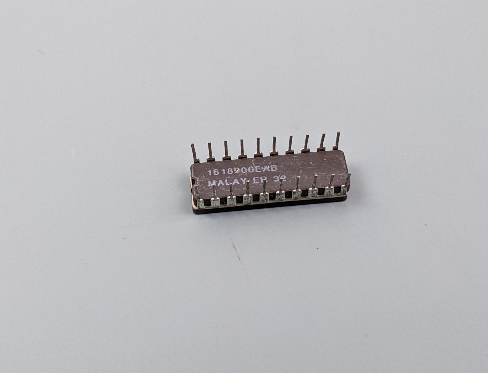 Intel DSC031-40 H-EPLD Programmable Logic IC