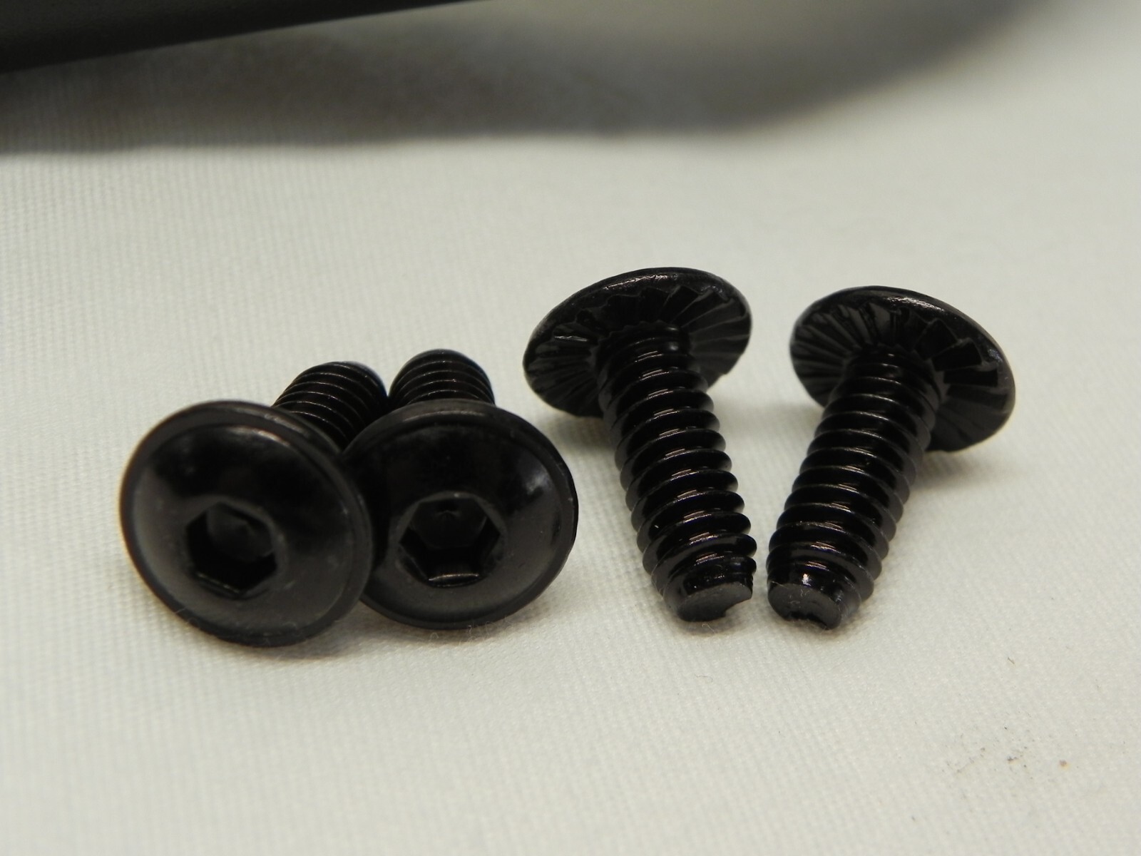 Snap-On Roll Cab Side Handle w/4 Bolts 17'' Long Black (Fits Multiple Units)