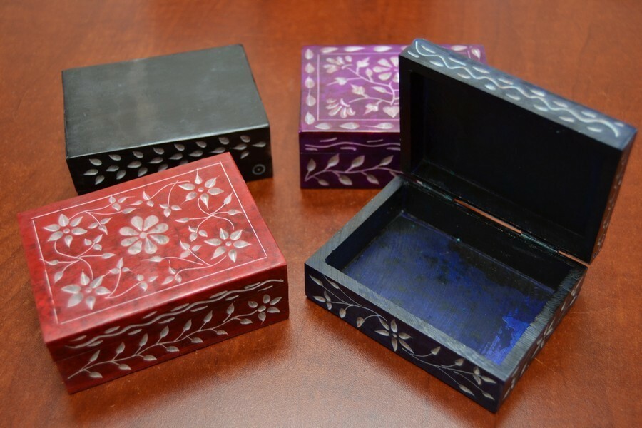 4 PCS SET HANDMADE CARVED FLOWER STORAGE KEEPSAKE SOAPSTONE BOXES