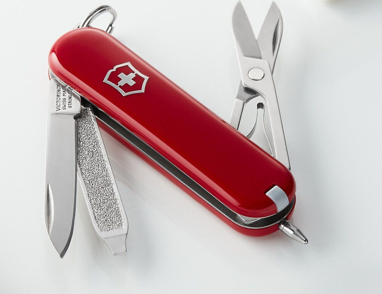 NEW in Box Victorinox Swiss Army 58mm Knife RED SIGNATURE  54091  Classic Pen