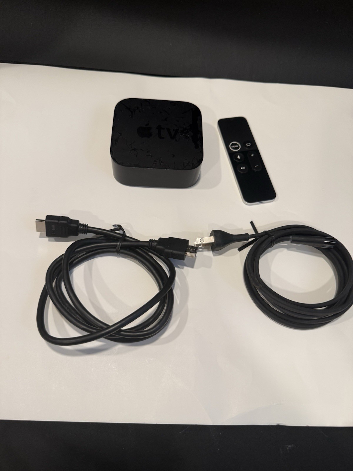 Apple TV A1625 4th Gen 32GB HD Streaming Box Tested Works W/ Remote Power HDMI