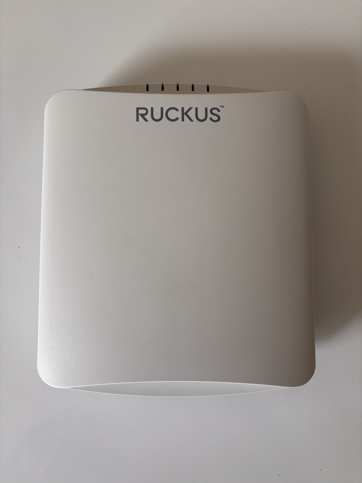 Ruckus R650 Dual-Band Wi-Fi 6 802.11 ax Wireless Access Point 901-R650-US00