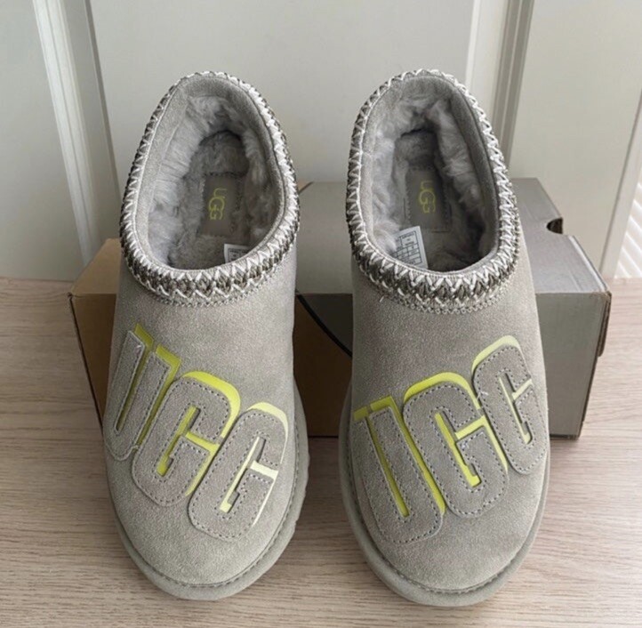 Ugg Mens Beige Tasman Graphic Shadow Suede Sheepskin Slippers - M 8- W 9.5