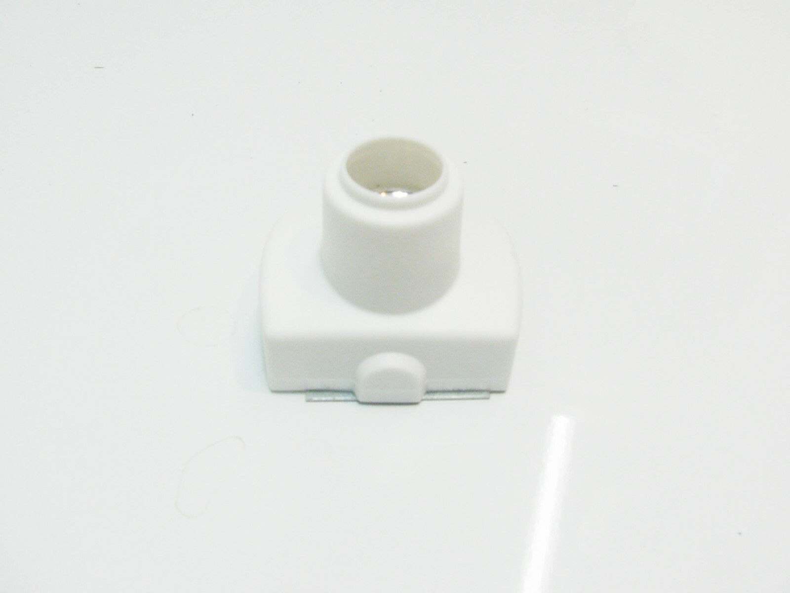 Nordic Aluminum Global Trac SP4P (Universal Stem Suspension Point) White
