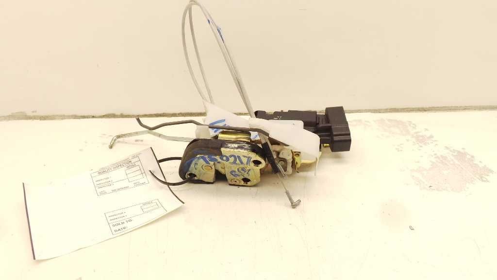 2001 TOYOTA AVALON PASSENGER SIDE FRONT DOOR LOCK ACTUATOR ASSEMBLY