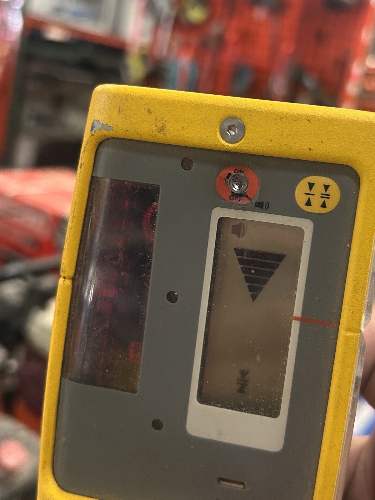 Spectra LL500 Self-Leveling Precision Laser with Receiver