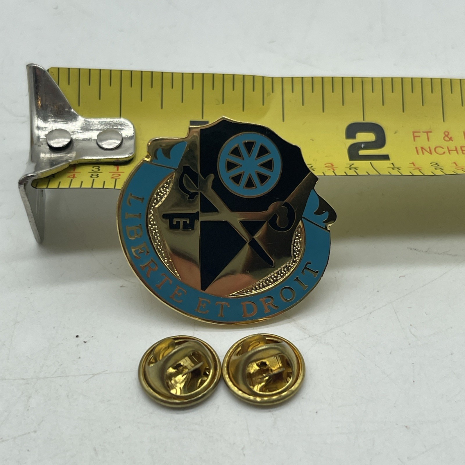 U.S. Military 554th Quartermaster Battalion Unit Crest Pin LIBERTE ET DROIT