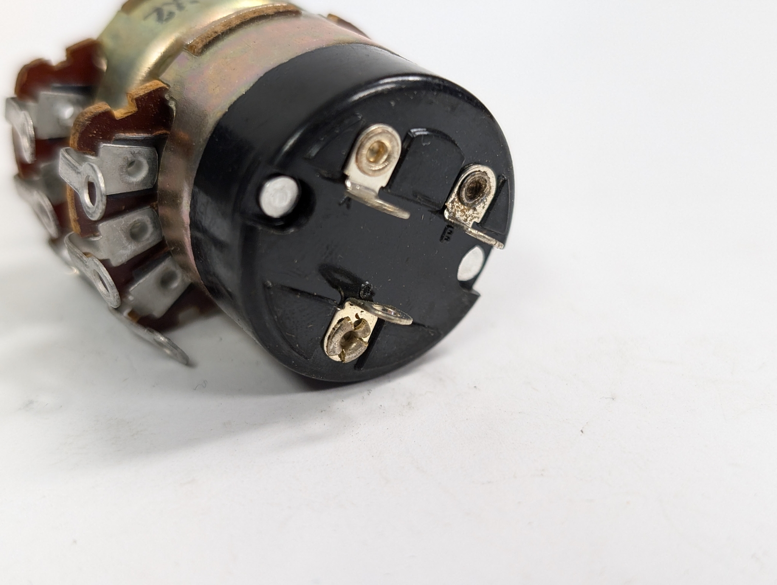 AUDIO TAPER DUAL 10K POTENTIOMETER w/SWITCH