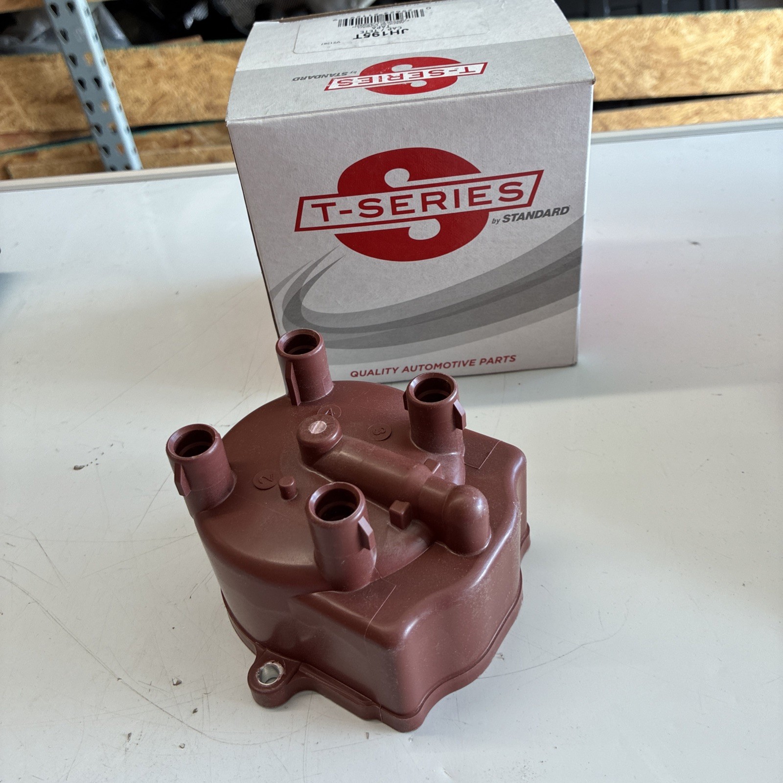 Standard Motor Products T-Series JH195T Distributor Cap Ignition Replacement