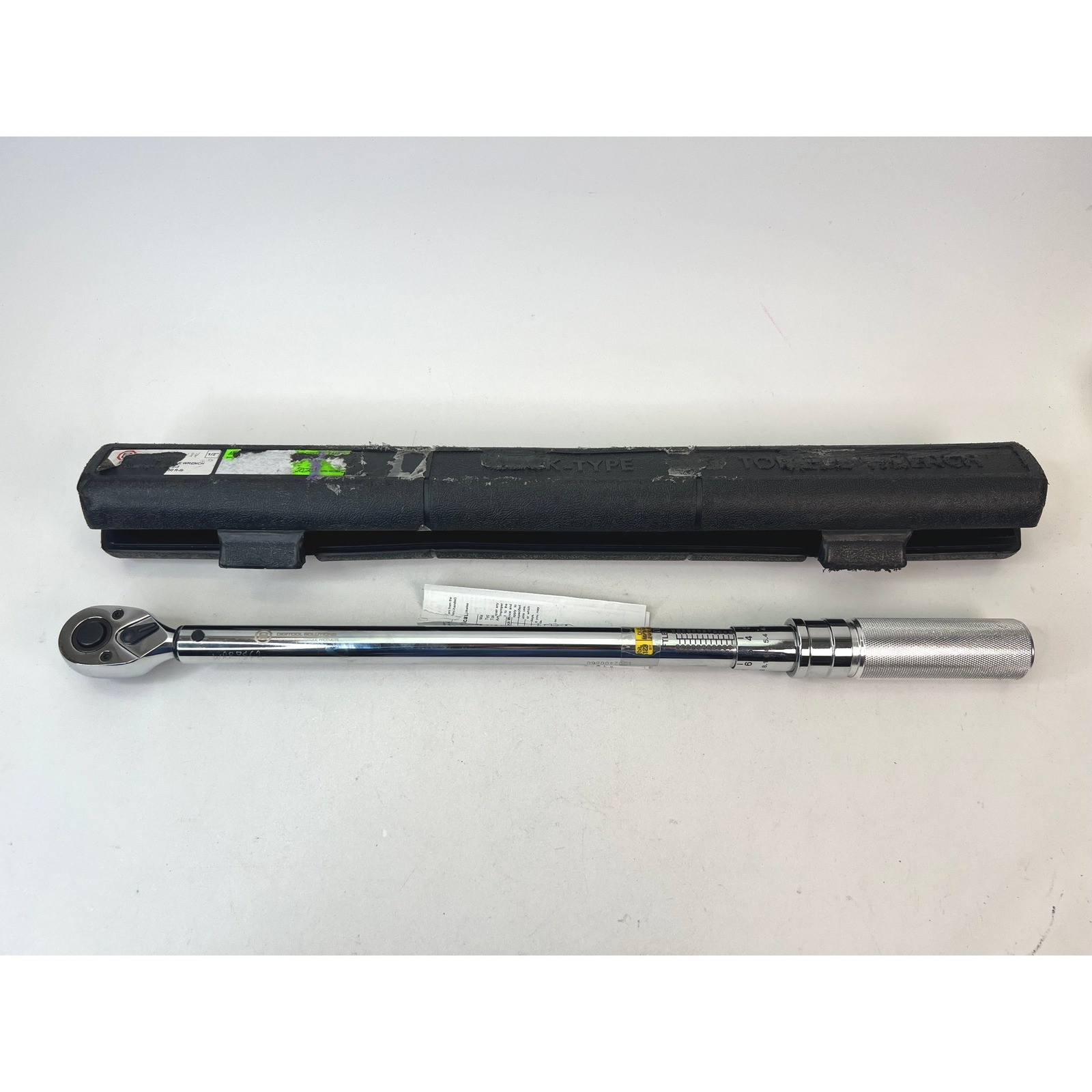 Digitool Solutions Model C-2502-3 Professional Torque Wrench with Case