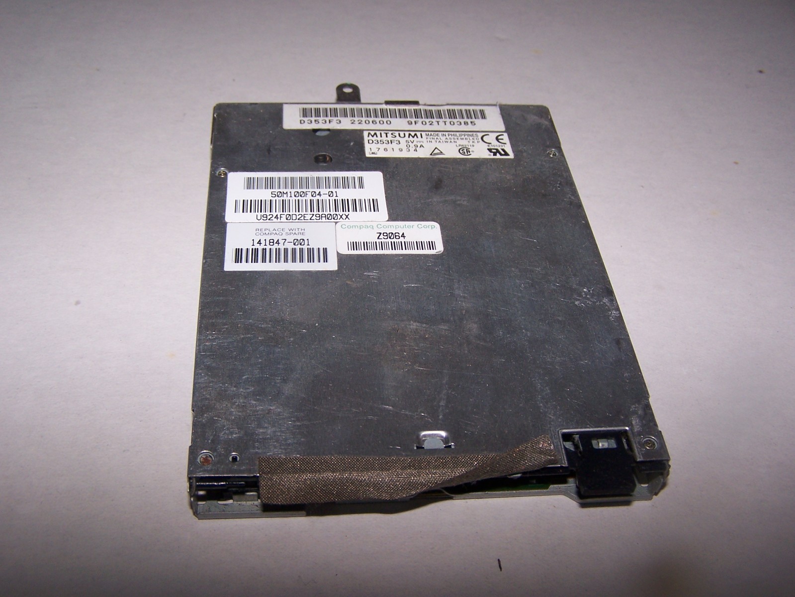 MITSUMI D353F3 Internal 3".5 Laptop Floppy Drive Compaq Part# 1417847-001