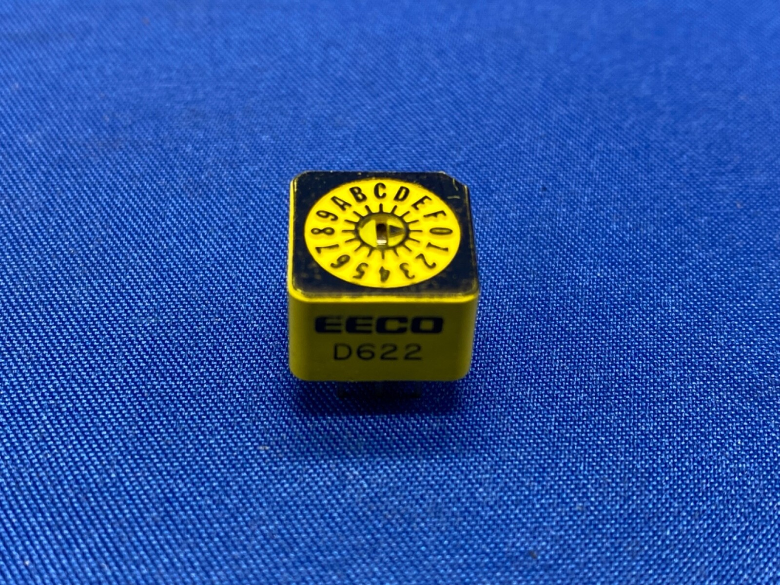 EECO 230057GB, micro dip, hex switch 16 position, 2300 series