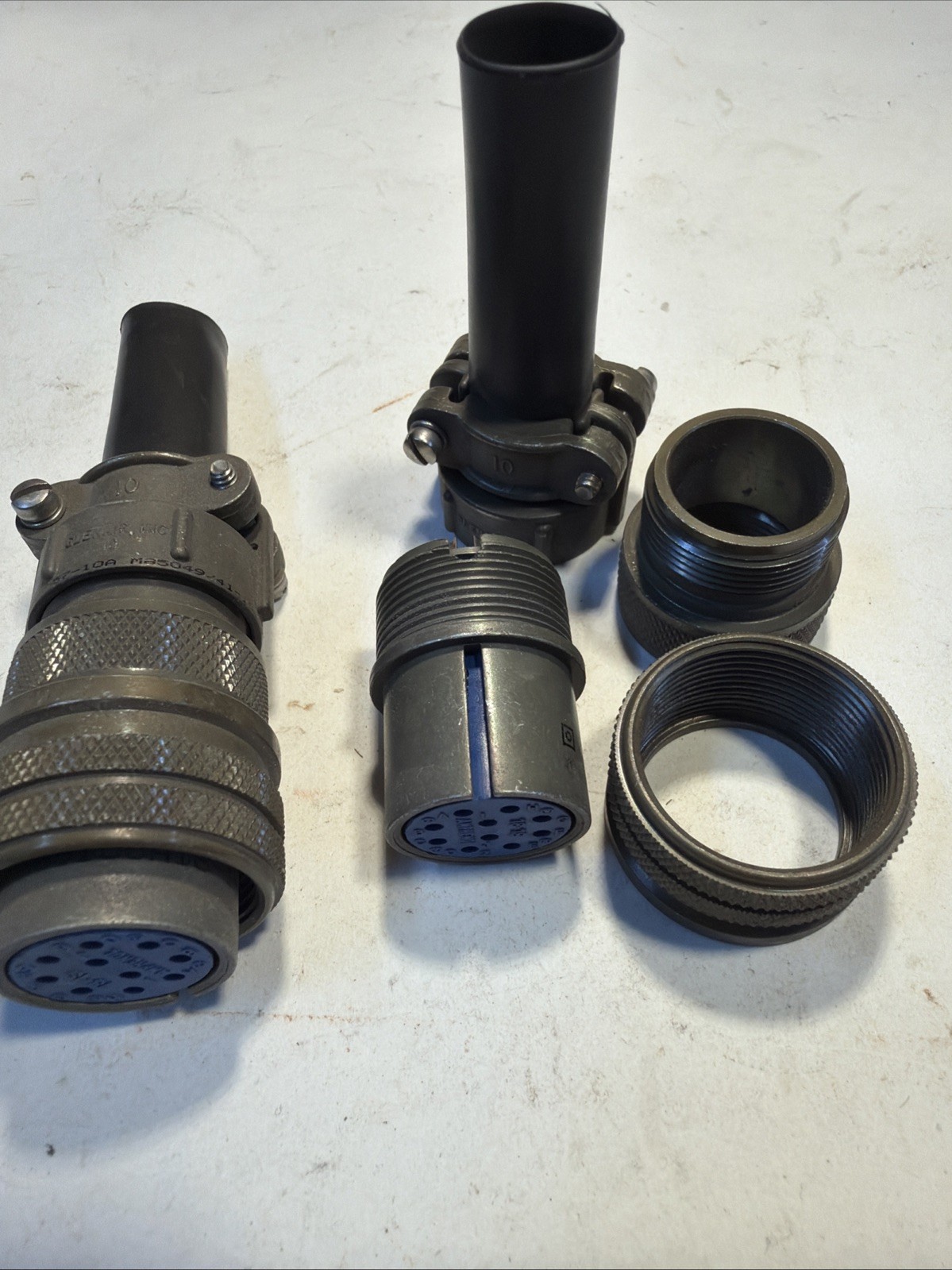 MS3106A18-1S GLENAIR AMPHENOL Connector MIL-DTL-5015 Series w/MS3057-10A NNB OEM
