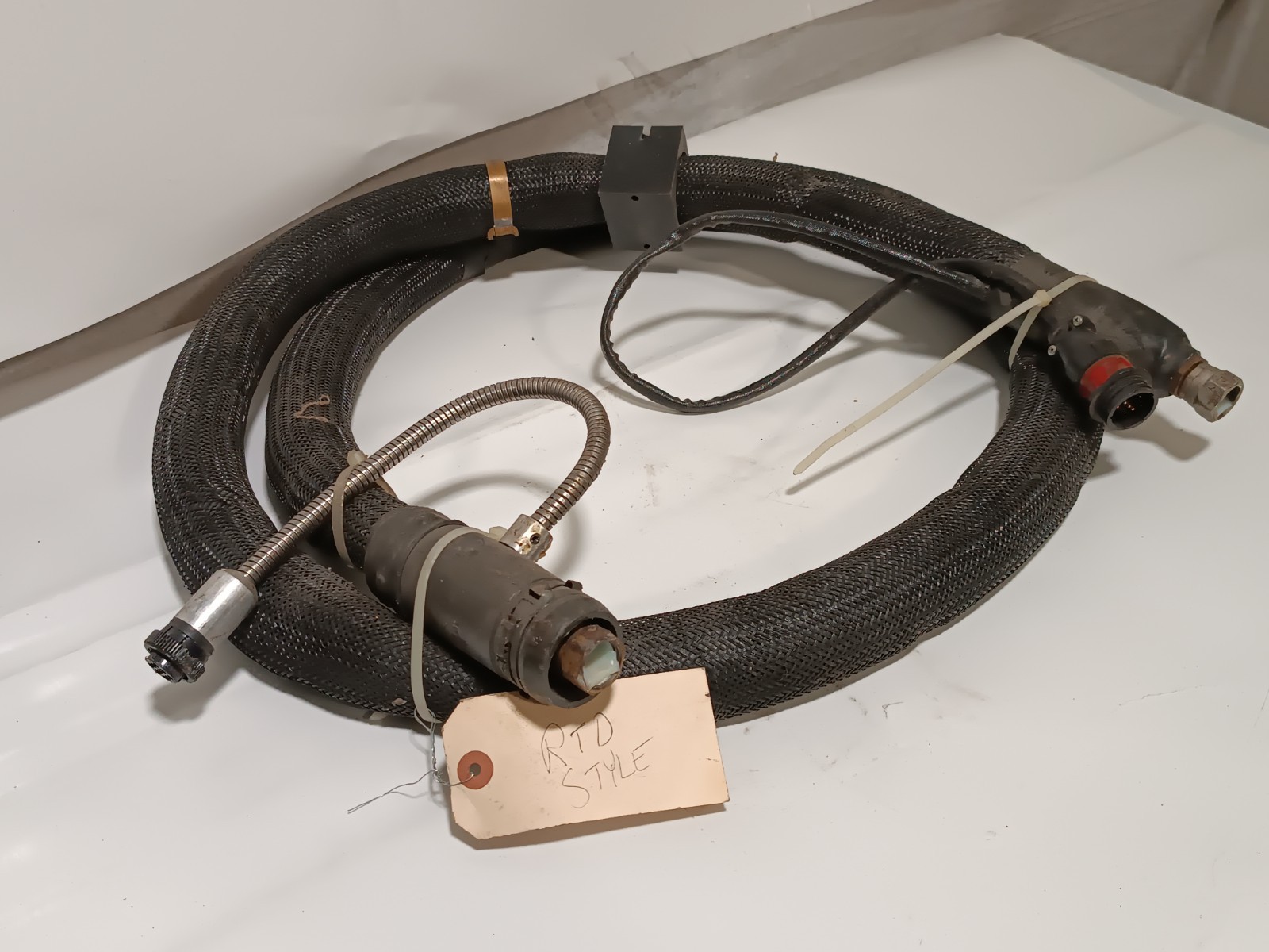 Slautterback 26574-08-N Hot Melt Glue Hose, 8ft, 240V, #8, Genuine Used, Astro