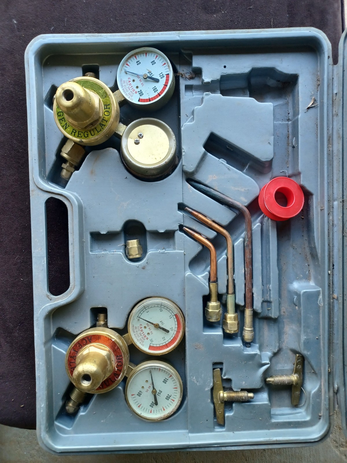 HENROB Cobra DHC-2000 Oxy-Acetylene Welding Cutting Torch Kit and Oxy Regulator