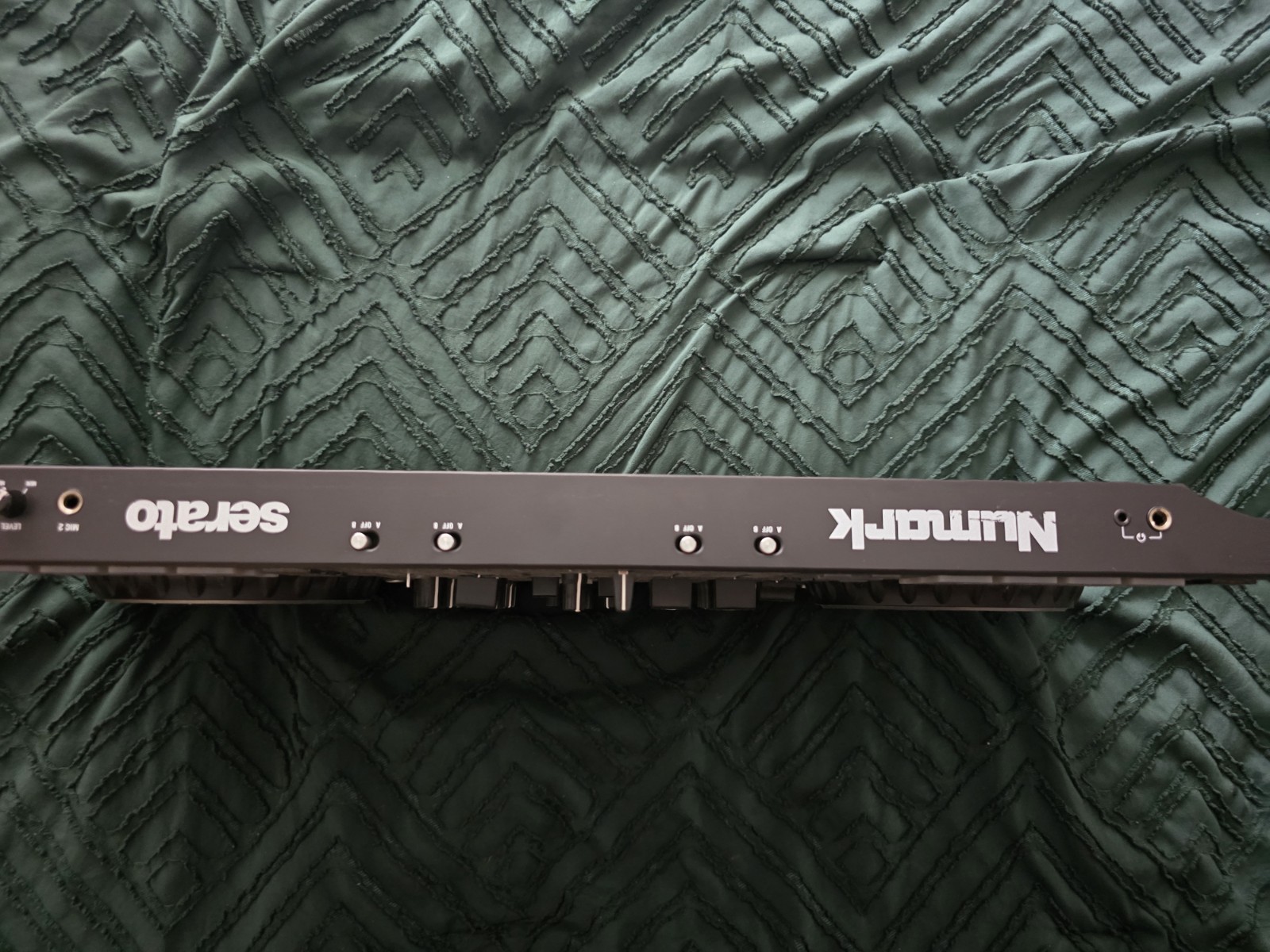 Numark NS4FX 4-Channel DJ Controller