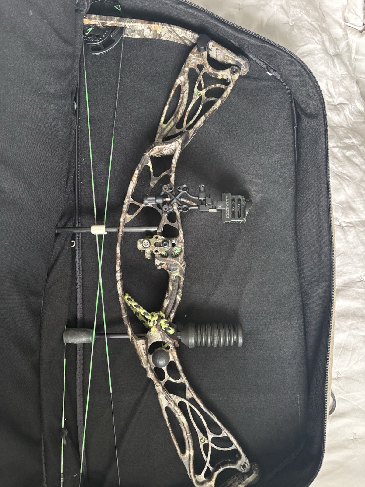 Rytera (Martin) Alien Nemesis Compound Bow