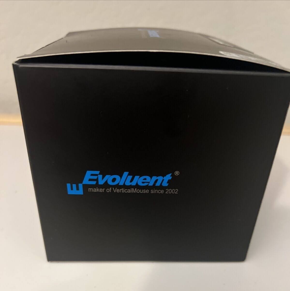 Evoluent VM4R 2600 DPI Ergonomic Vertical Mouse - Gray