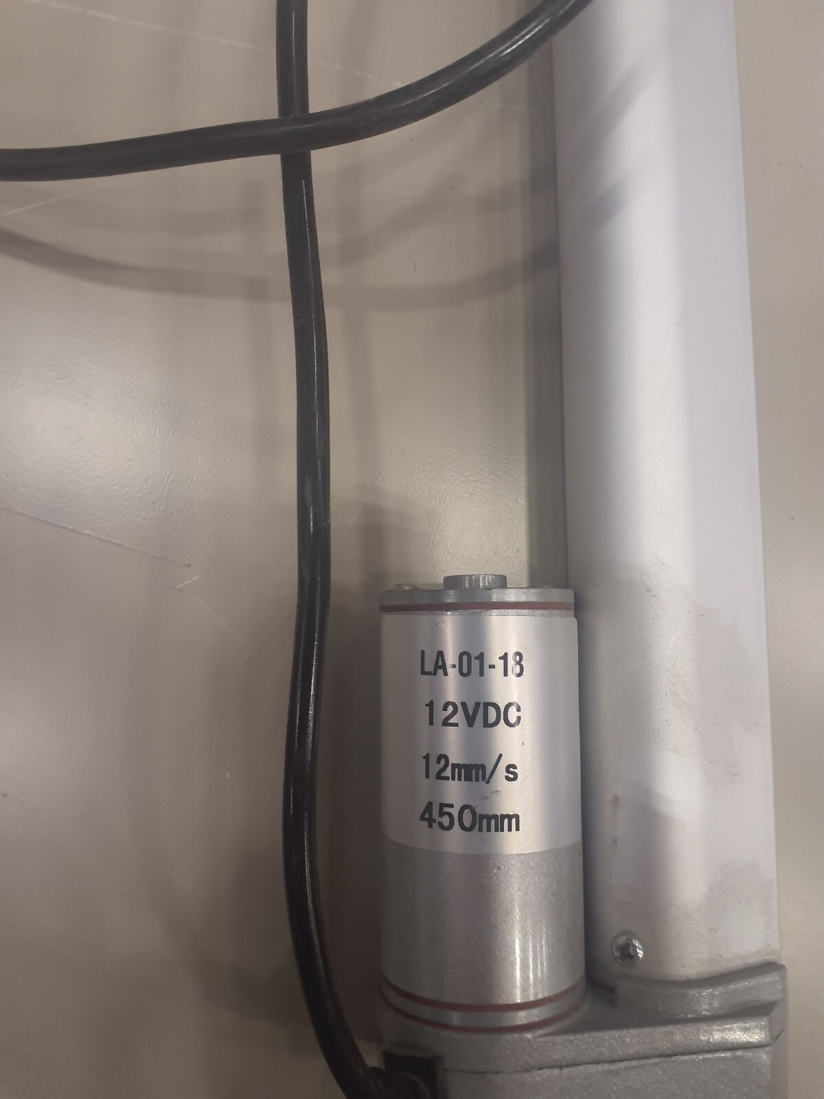 Linear Actuator LA-01-18, Voltage 12VDC, Speed 12mm/S Stroke 450mm