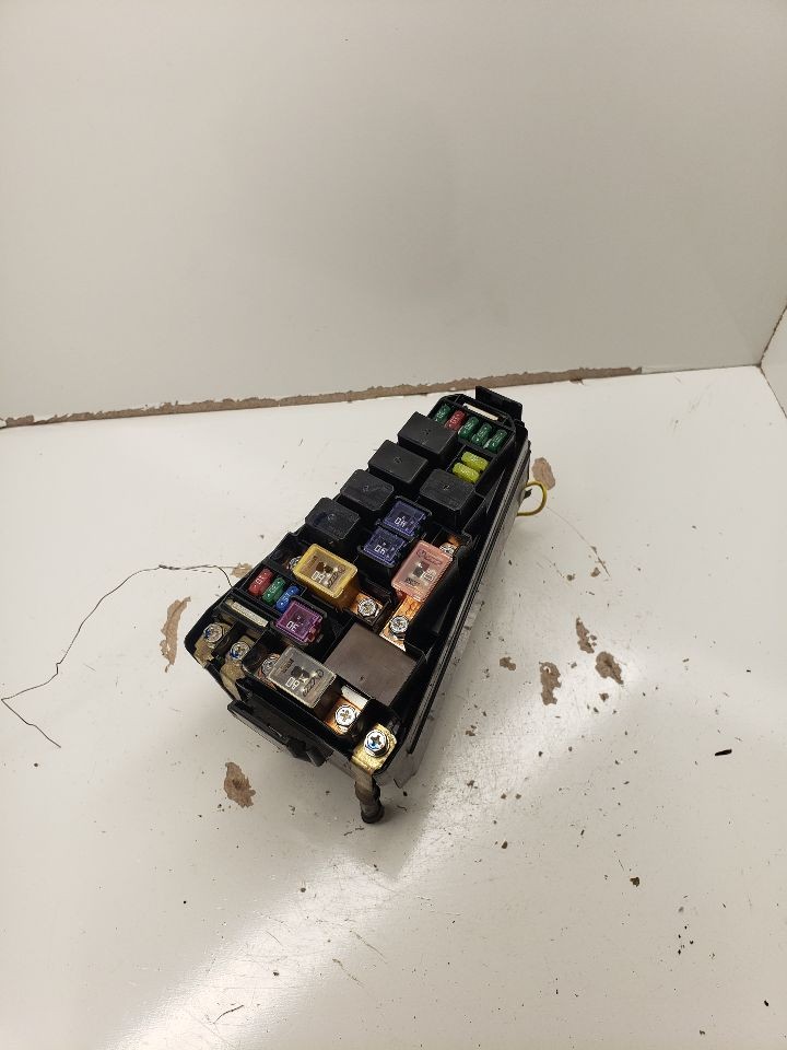 Used Fuse Box Engine fits: 2007 Honda Fit under hood LH side US market w/o fog l