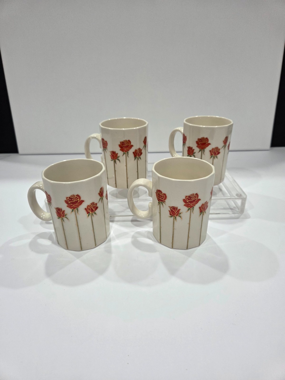 Vtg Otagiri "Rose" Hand Painted Red Roses Long Gold Stems 8 oz Set of 4 Mugs