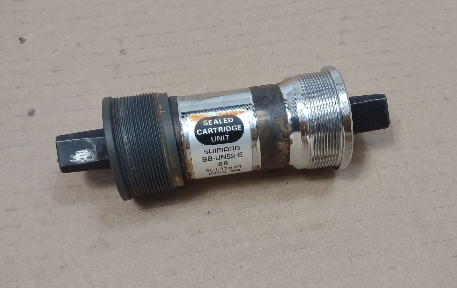 Shimano Bicycle Bottom Bracket Square Taper UN-52E 113 mm Old Vintage Bike