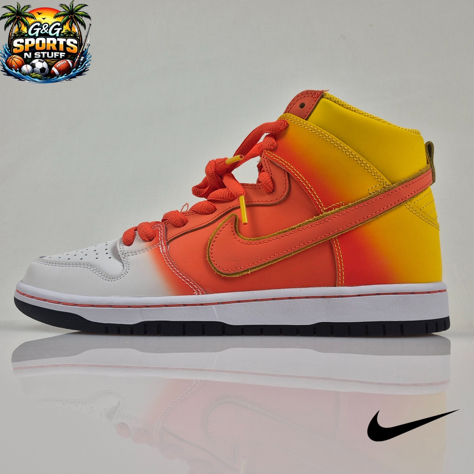 Nike SB Dunk High Sweet Tooth Candy Corn Men's Size 9 Whit/Orng/Yellw FN5107-700