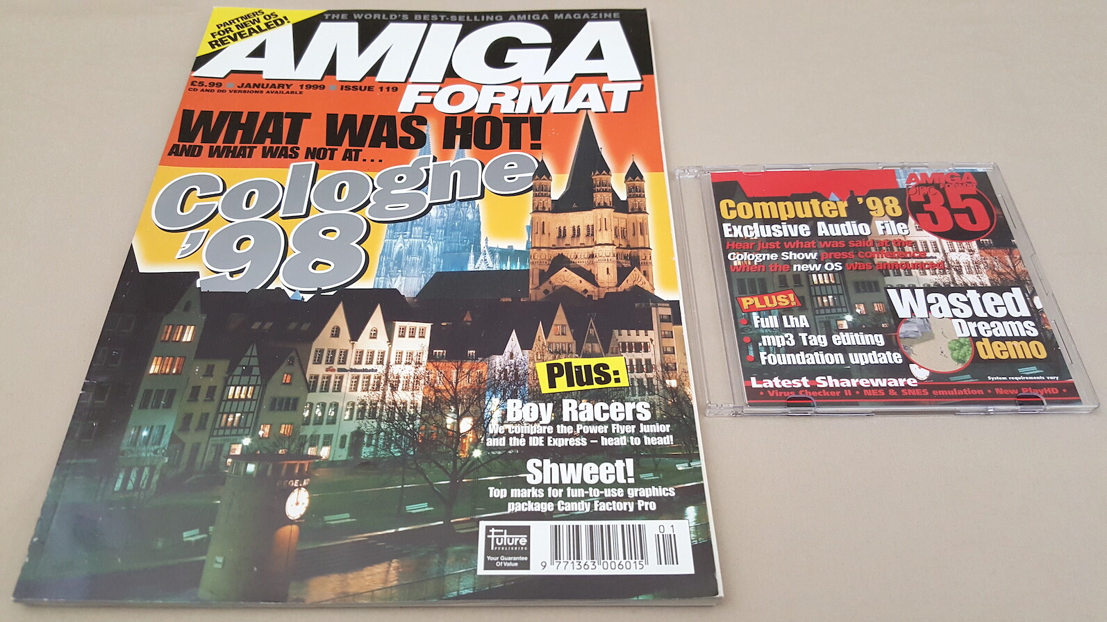 Amiga Format Magazine w/CD ©Jan.1999 Cologne'98 WebDesign2 Polataa Game +MORE