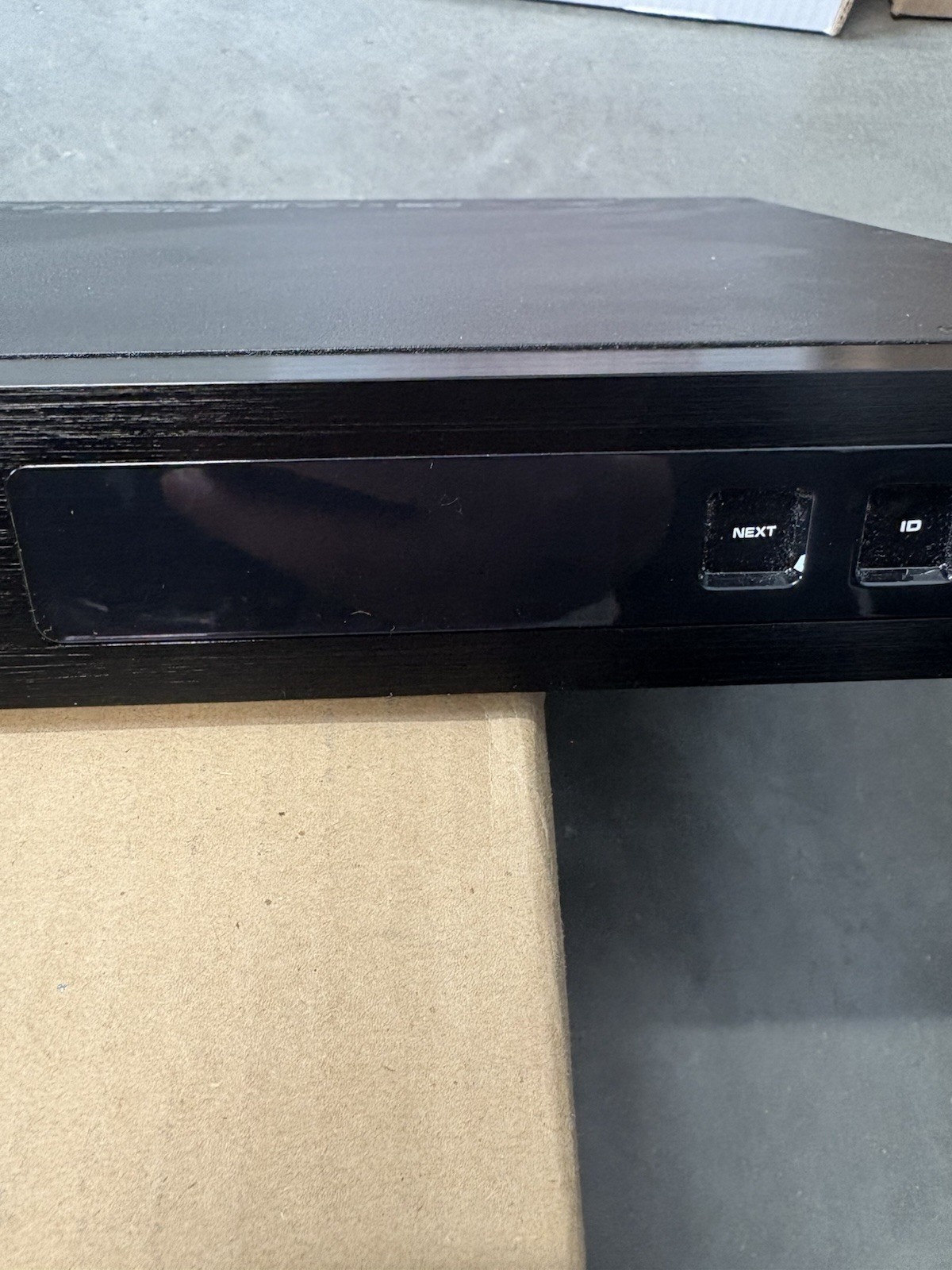 QSC Q-SYS Core 110f Network + Analog flex channels audio usb like new