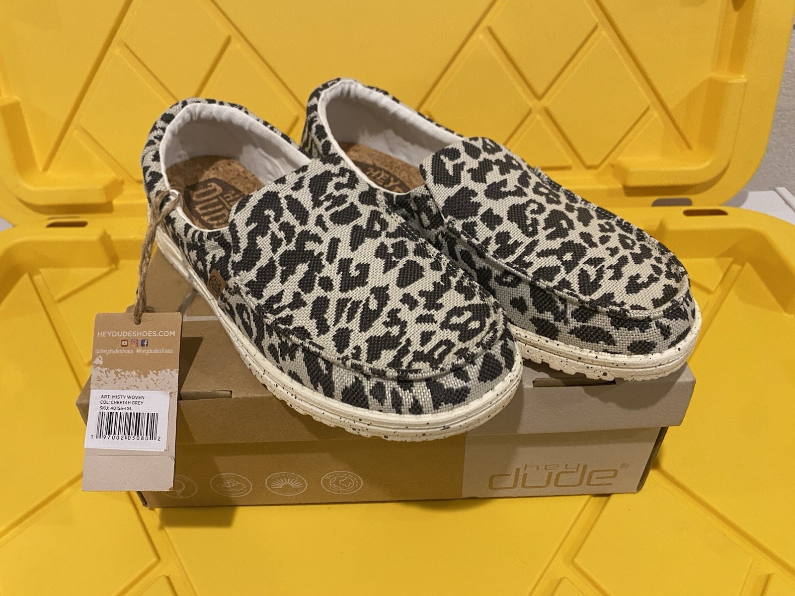 New In Box Hey Dude Women Wendy Woven Cheetah Grey Shoes Size 7